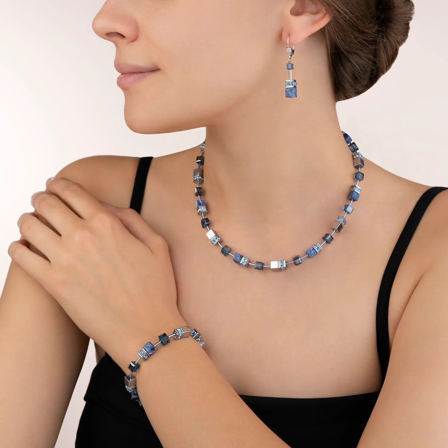 GeoCUBE® Bracelet sodalite & haematite blue - Image 4