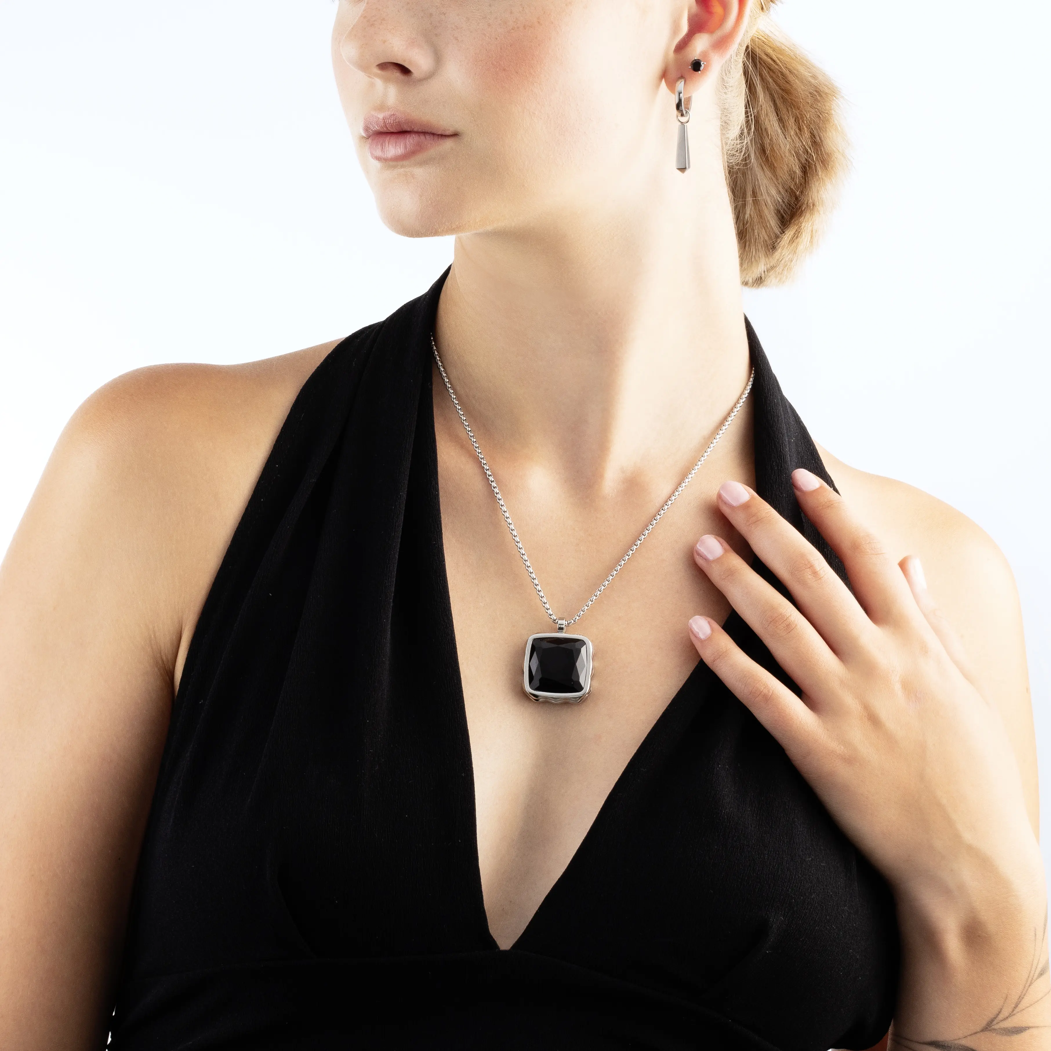 Necklace Amulet Spikes Square Onyx silver-black - Image 3