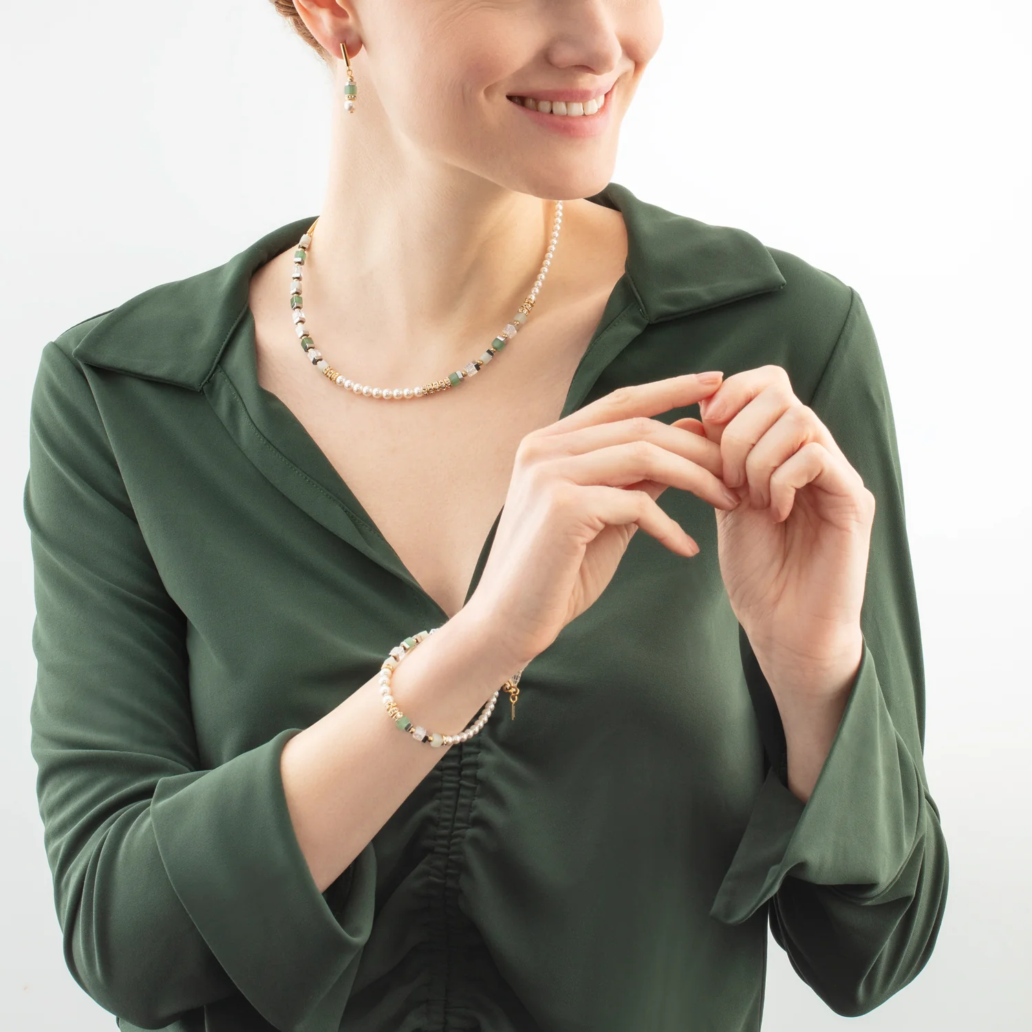 Precious Fusion Offset necklace gold-green - Image 4